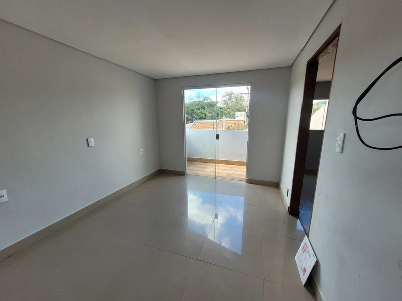 CASA A VENDA TIPO SOBRADO COM 3 DORMITÓRIOS JARDIM PETROPOLIS: 12ª foto da galeria de imagens do imóvel