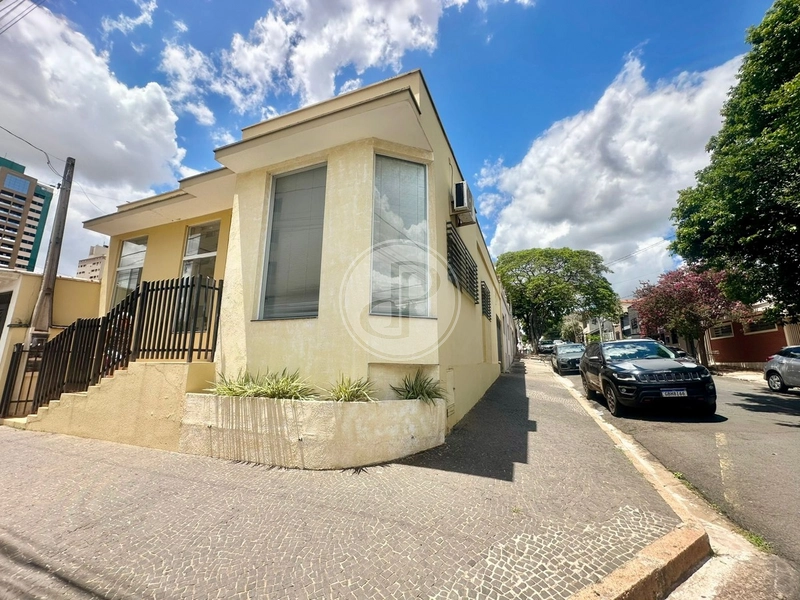 Ponto comercial de esquina à venda - Piracicaba - SP: 1ª foto da galeria de imagens do imóvel