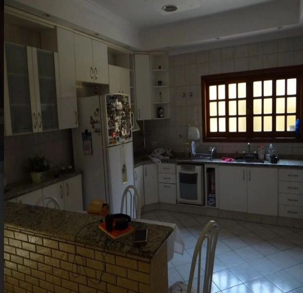 Casa à Venda em Nova Caieiras - O Lar que Você Sempre Sonhou: 6ª foto da galeria de imagens do imóvel