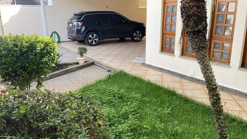 Casa à Venda em Nova Caieiras - O Lar que Você Sempre Sonhou: 2ª foto da galeria de imagens do imóvel