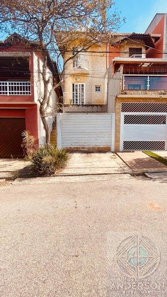 Sobrado dos Sonhos no Coração de Caieiras – 3 Dorms + Piscina + Área: 2ª foto da galeria de imagens do imóvel