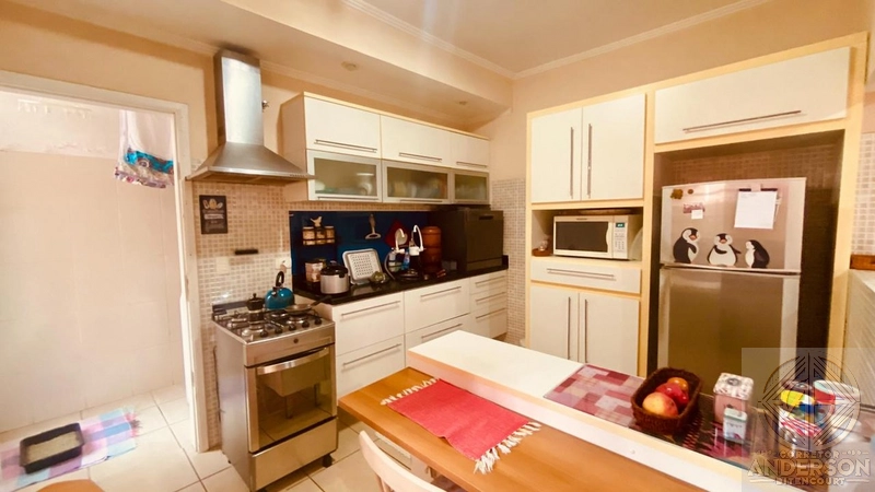 Sobrado dos Sonhos no Coração de Caieiras – 3 Dorms + Piscina + Área: 20ª foto da galeria de imagens do imóvel