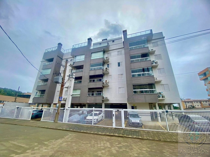 Apartamento na cobertura a apenas 100 metros do mar  em Ubatuba: 2ª foto da galeria de imagens do imóvel