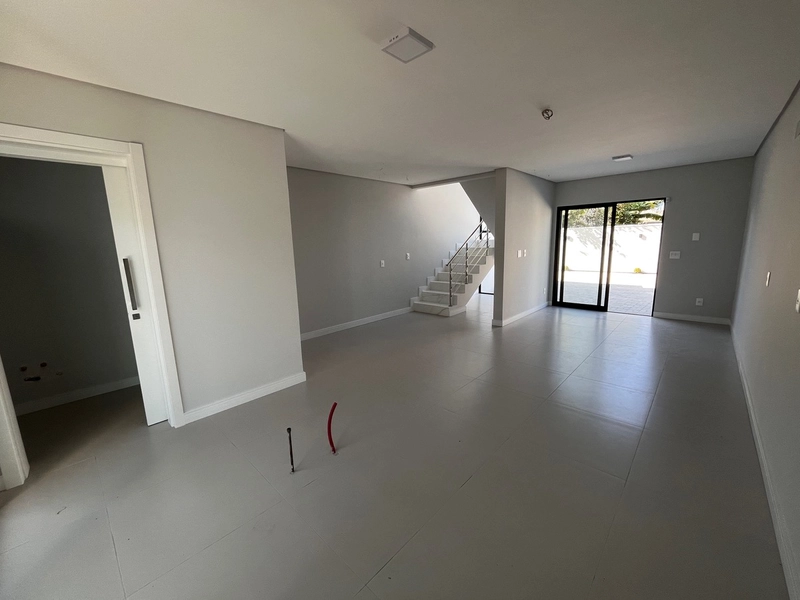 Linda casa à venda em condomínio, Santa Terezinha, Brusque: 3ª foto da galeria de imagens do imóvel