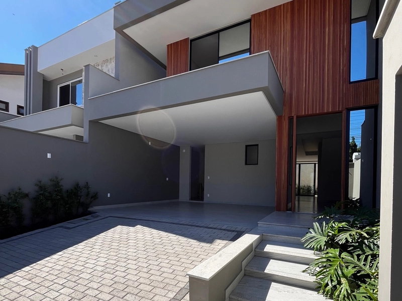 Linda casa 3 suítes à venda em Brusque, Souza Cruz.: 2ª foto da galeria de imagens do imóvel