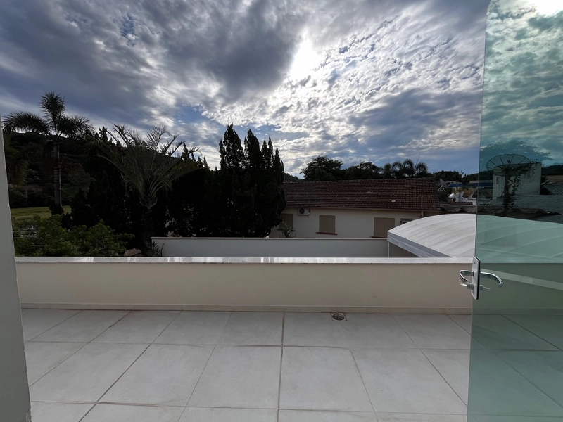 Casa ampla com piscina no Centro da Guabiruba: 49ª foto da galeria de imagens do imóvel