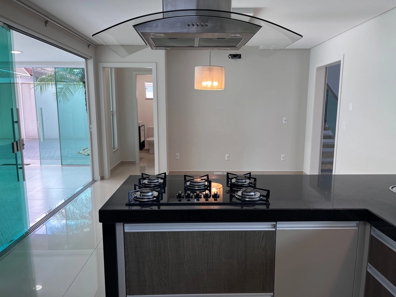 Casa ampla com piscina no Centro da Guabiruba: 13ª foto da galeria de imagens do imóvel