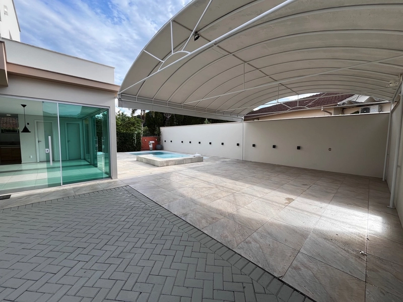 Casa ampla com piscina no Centro da Guabiruba: 4ª foto da galeria de imagens do imóvel