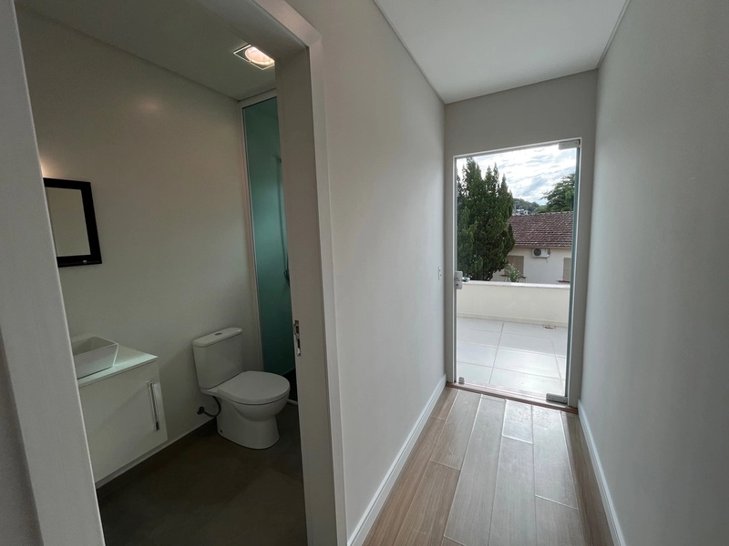 Casa ampla com piscina no Centro da Guabiruba: 47ª foto da galeria de imagens do imóvel