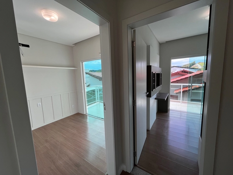 Casa ampla com piscina no Centro da Guabiruba: 27ª foto da galeria de imagens do imóvel