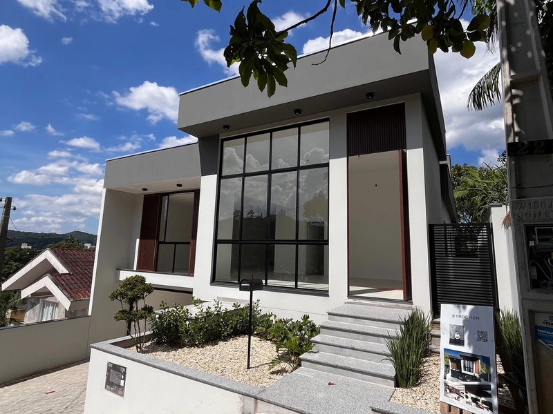 Linda casa 3 quartos, nova, à venda no São Luiz - Brusque SC: 1ª foto da galeria de imagens do imóvel