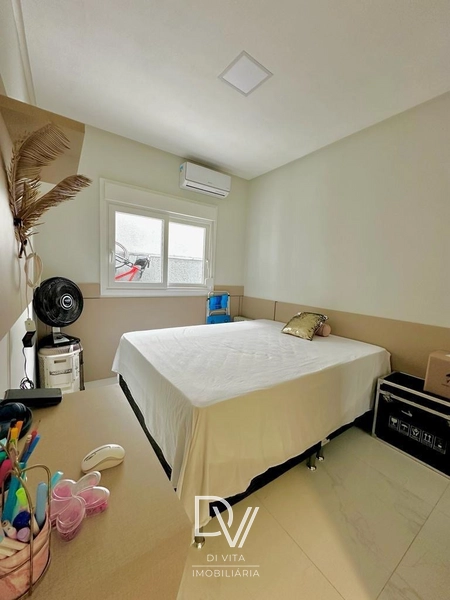 Casa de 03 dormitórios com piscina aquecida: 22ª foto da galeria de imagens do imóvel