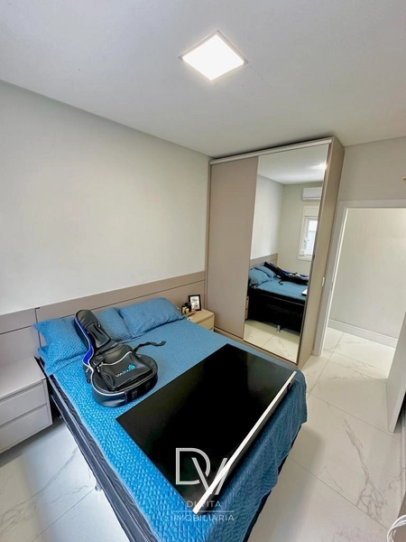 Casa de 03 dormitórios com piscina aquecida: 20ª foto da galeria de imagens do imóvel