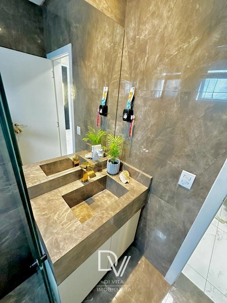 Casa de 03 dormitórios com piscina aquecida: 9ª foto da galeria de imagens do imóvel