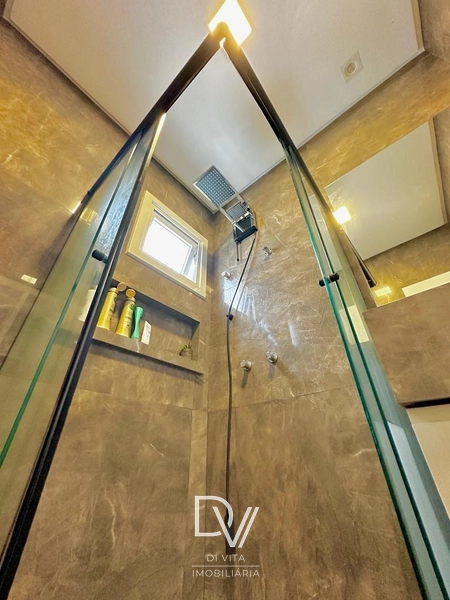 Casa de 03 dormitórios com piscina aquecida: 12ª foto da galeria de imagens do imóvel