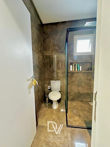 Casa de 03 dormitórios com piscina aquecida: 8ª foto da galeria de imagens do imóvel