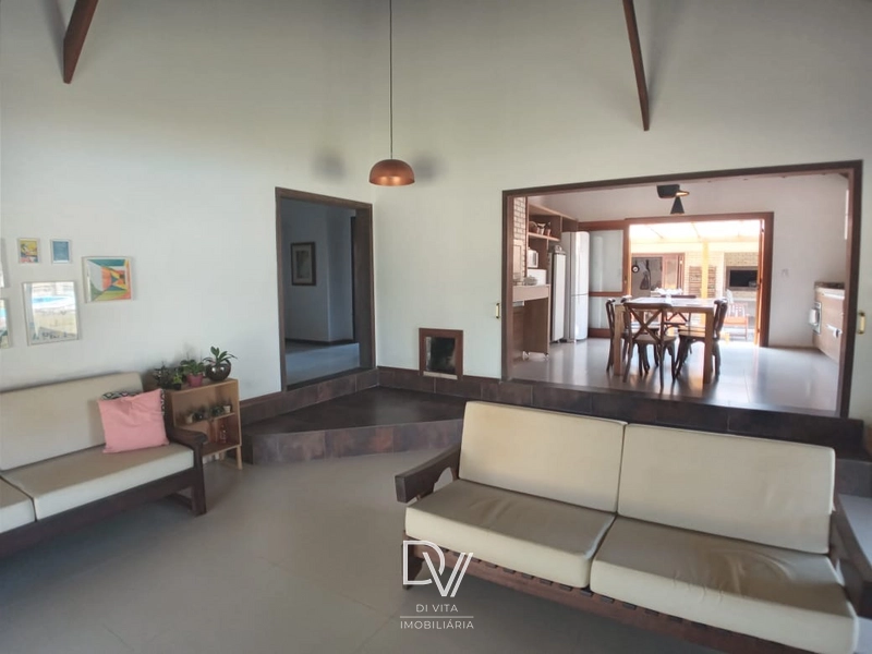 Casa com 04 dormitórios, quiosque e piscina em Xangri-lá: 20ª foto da galeria de imagens do imóvel