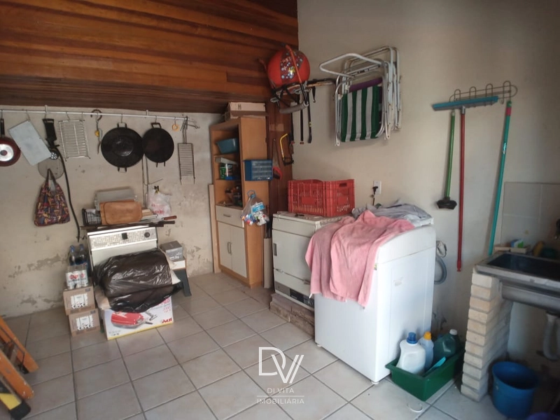 Casa com 04 dormitórios, quiosque e piscina em Xangri-lá: 8ª foto da galeria de imagens do imóvel