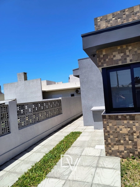 Casa com 02 dormitórios a 50 metros do mar: 3ª foto da galeria de imagens do imóvel