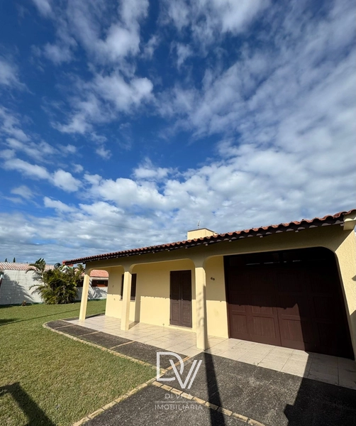 Casa com 04 dormitórios e 02 terrenos, lado mar no Bairro Remanso: 6ª foto da galeria de imagens do imóvel