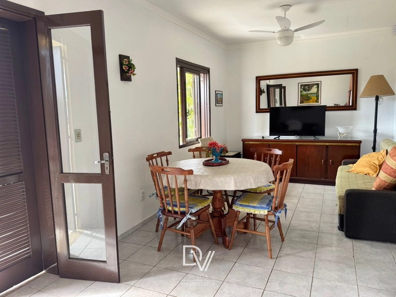 Casa com 04 dormitórios e 02 terrenos, lado mar no Bairro Remanso: 18ª foto da galeria de imagens do imóvel