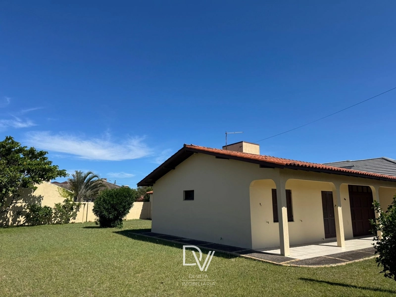 Casa com 04 dormitórios e 02 terrenos, lado mar no Bairro Remanso: 5ª foto da galeria de imagens do imóvel