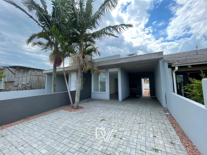 Casa com 02 dormitórios no Bairro Araçá em Capão da Canoa