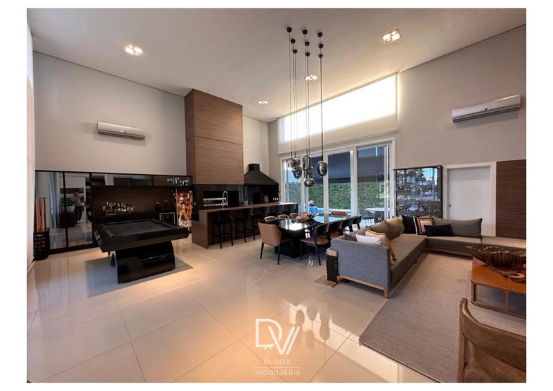 Casa no Condomínio Condado, com 05 Suites!: 2ª foto da galeria de imagens do imóvel