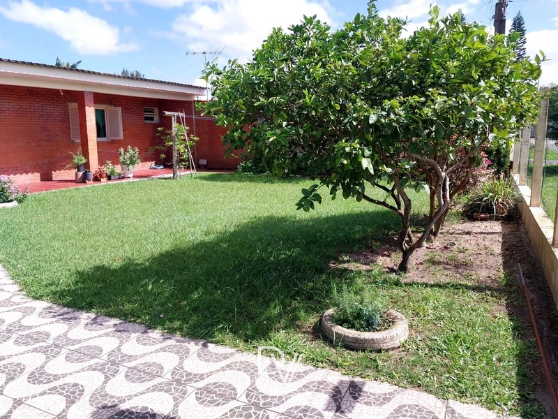 Casa com 02 dormitórios em Xangri-lá: 2ª foto da galeria de imagens do imóvel