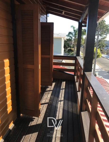 Sobrado com 04 dormitórios no Bairro Zona Nova: 20ª foto da galeria de imagens do imóvel