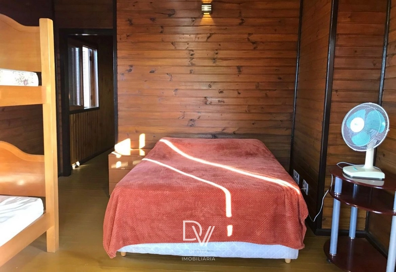 Sobrado com 04 dormitórios no Bairro Zona Nova: 16ª foto da galeria de imagens do imóvel