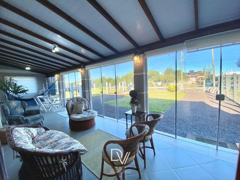 Casa com 05 dormitórios em Xangri-lá: 3ª foto da galeria de imagens do imóvel