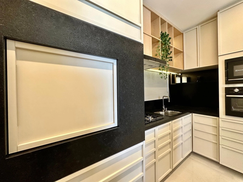 APARTAMENTO DECORADO COM VARANDA: 22ª foto da galeria de imagens do imóvel