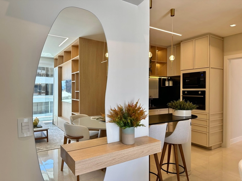 APARTAMENTO DECORADO COM VARANDA: 4ª foto da galeria de imagens do imóvel