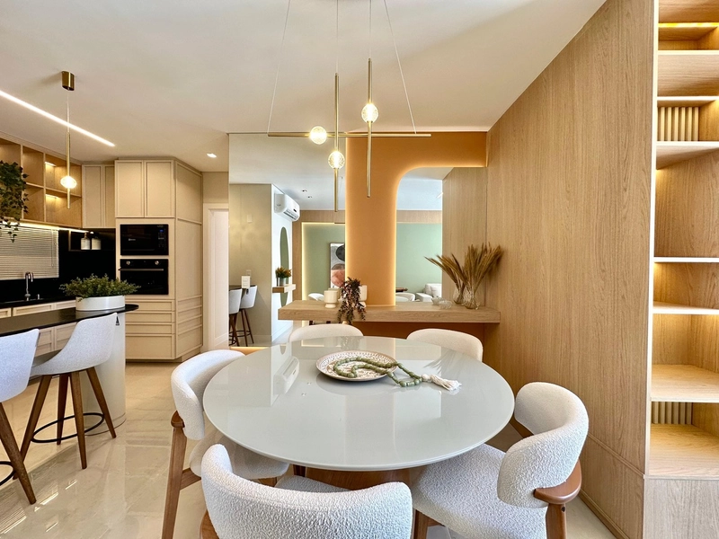 APARTAMENTO DECORADO COM VARANDA: 8ª foto da galeria de imagens do imóvel