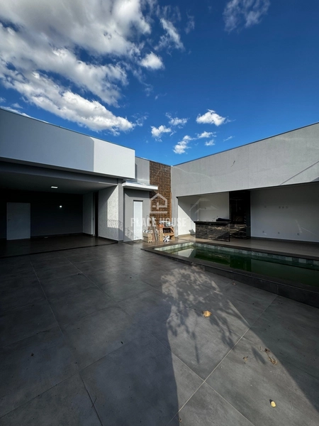 Casa 3 quartos sendo 2 suítes, Piscina Aquecida a.c 200 m² Novo Mundo: 5ª foto da galeria de imagens do imóvel