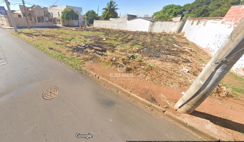 Lote a venda com 1700m² no Bairro Saraiva: 4ª foto da galeria de imagens do imóvel