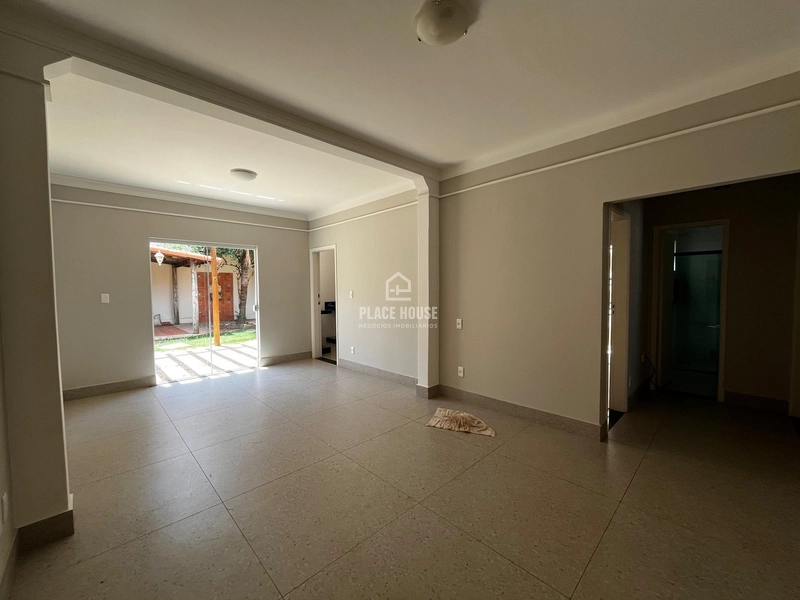 Casa com 3 dormitórios no bairro Cidade Jardim.: 3ª foto da galeria de imagens do imóvel