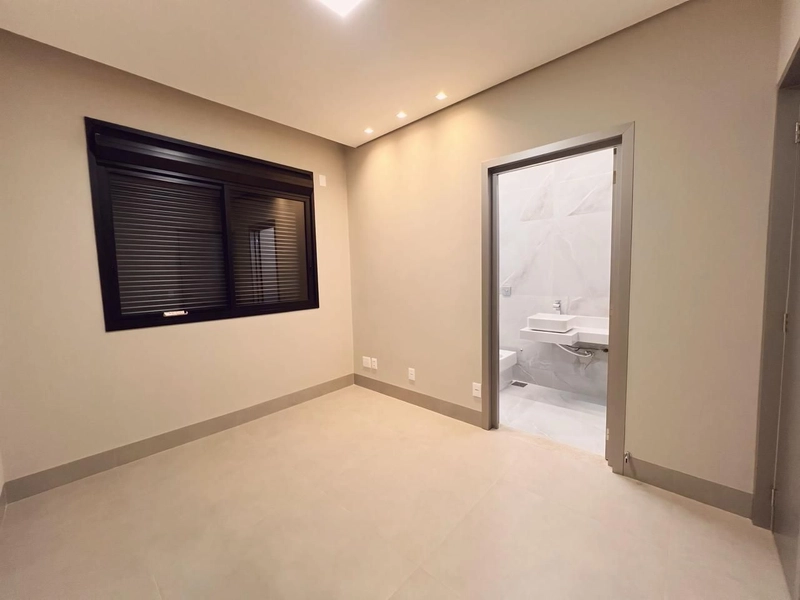 Casa com 4 dormitórios à venda, 253 m² por R$ 2.900.000 - Jardim Versailles - Ub: 5ª foto da galeria de imagens do imóvel