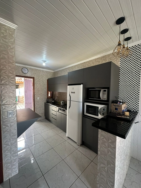 Ótima Casa de 2 Dormitórios no Jardim Algarve: 3ª foto da galeria de imagens do imóvel