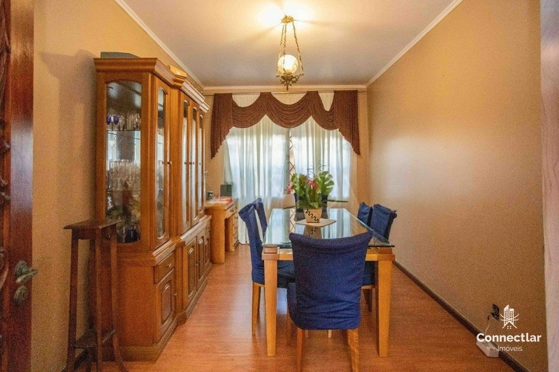 CASA AMPLA NO JARDIM LINDÓIA: 8ª foto da galeria de imagens do imóvel