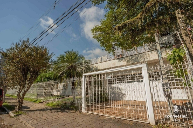 CASA AMPLA NO JARDIM LINDÓIA: 17ª foto da galeria de imagens do imóvel