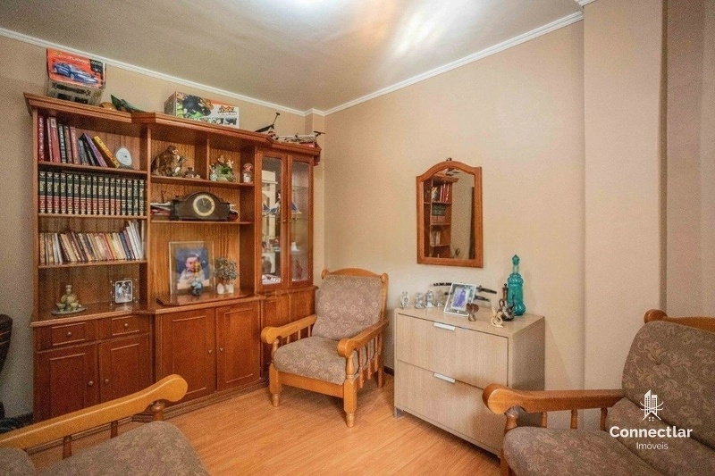 CASA AMPLA NO JARDIM LINDÓIA: 2ª foto da galeria de imagens do imóvel