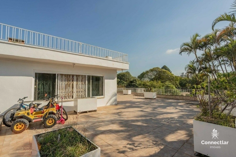 CASA AMPLA NO JARDIM LINDÓIA: 19ª foto da galeria de imagens do imóvel