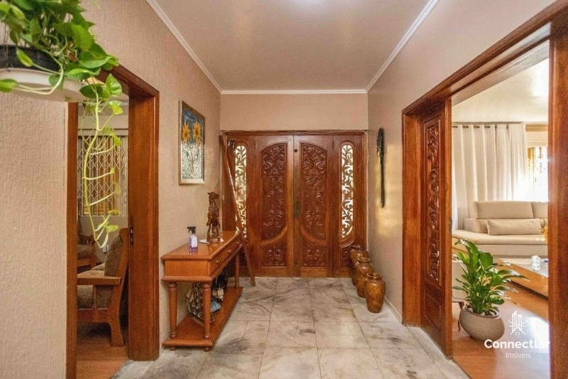 CASA AMPLA NO JARDIM LINDÓIA: 10ª foto da galeria de imagens do imóvel