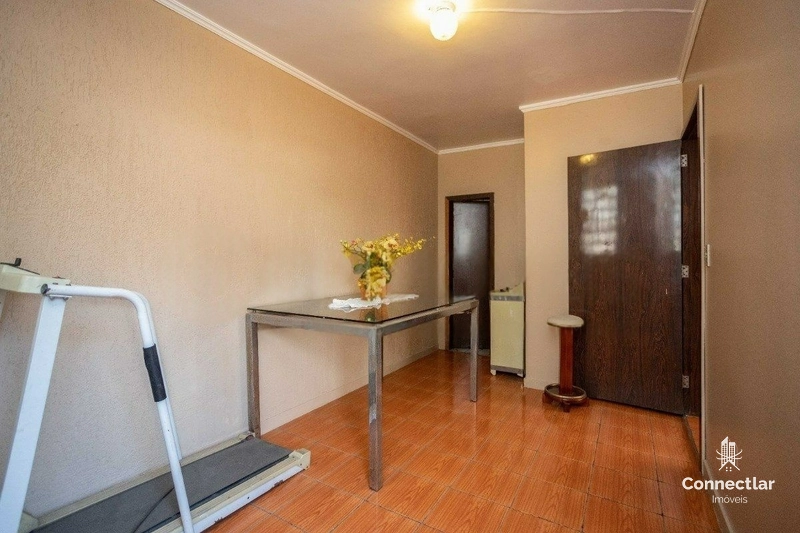 CASA AMPLA NO JARDIM LINDÓIA: 22ª foto da galeria de imagens do imóvel