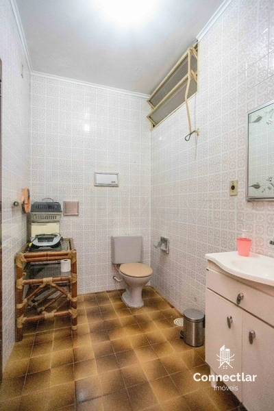 CASA AMPLA NO JARDIM LINDÓIA: 3ª foto da galeria de imagens do imóvel