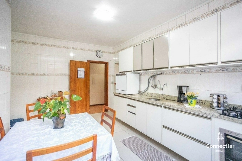 CASA AMPLA NO JARDIM LINDÓIA: 6ª foto da galeria de imagens do imóvel