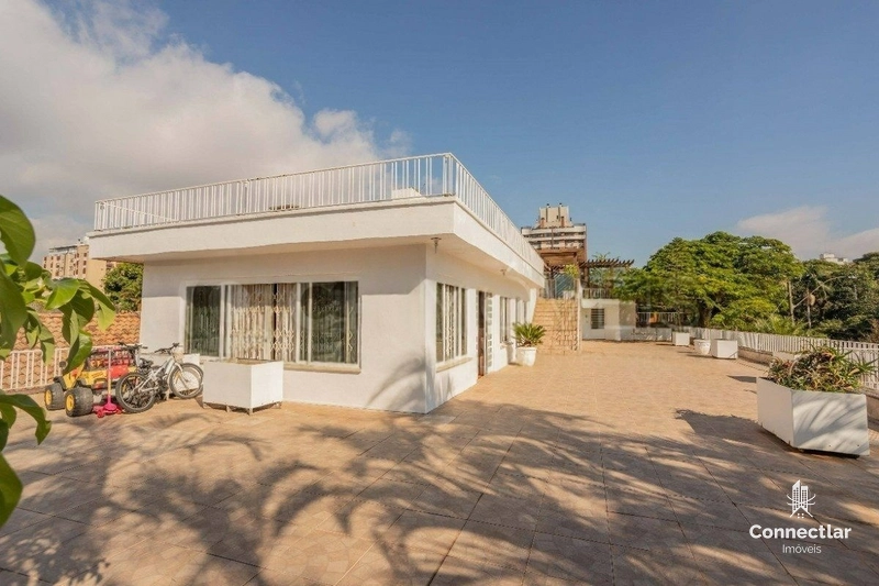CASA AMPLA NO JARDIM LINDÓIA: 21ª foto da galeria de imagens do imóvel