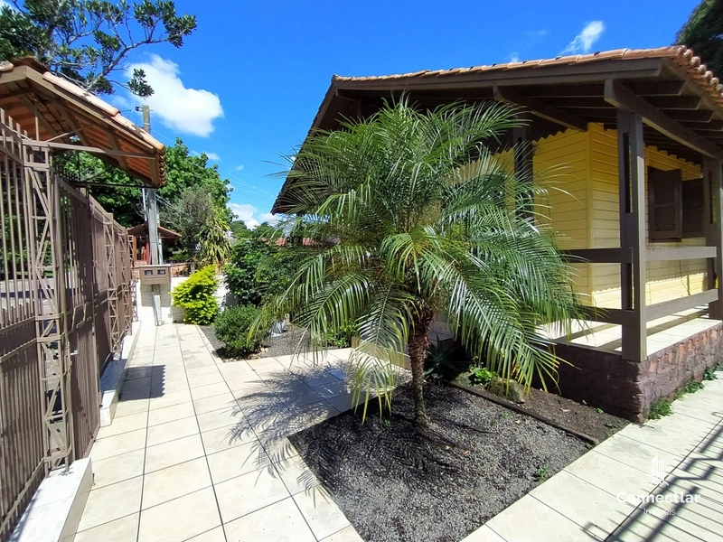 Terreno com Duas Casas e Pátio Amplo – Excelente Oportunidade!: 5ª foto da galeria de imagens do imóvel